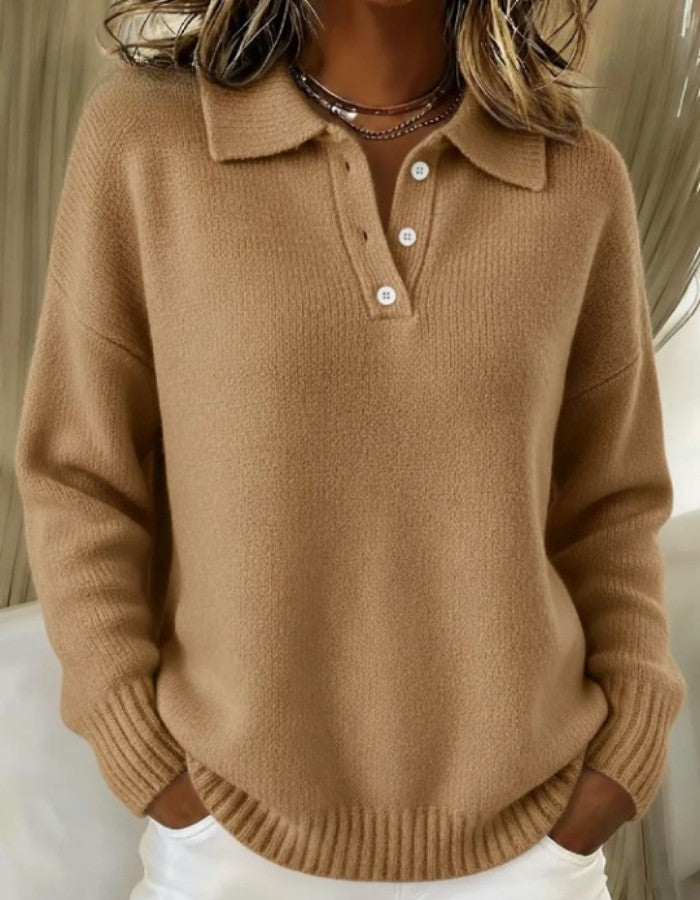 Damen-Strickpullover mit Polokragen, Knopfleiste und Rippbündchen in Camel