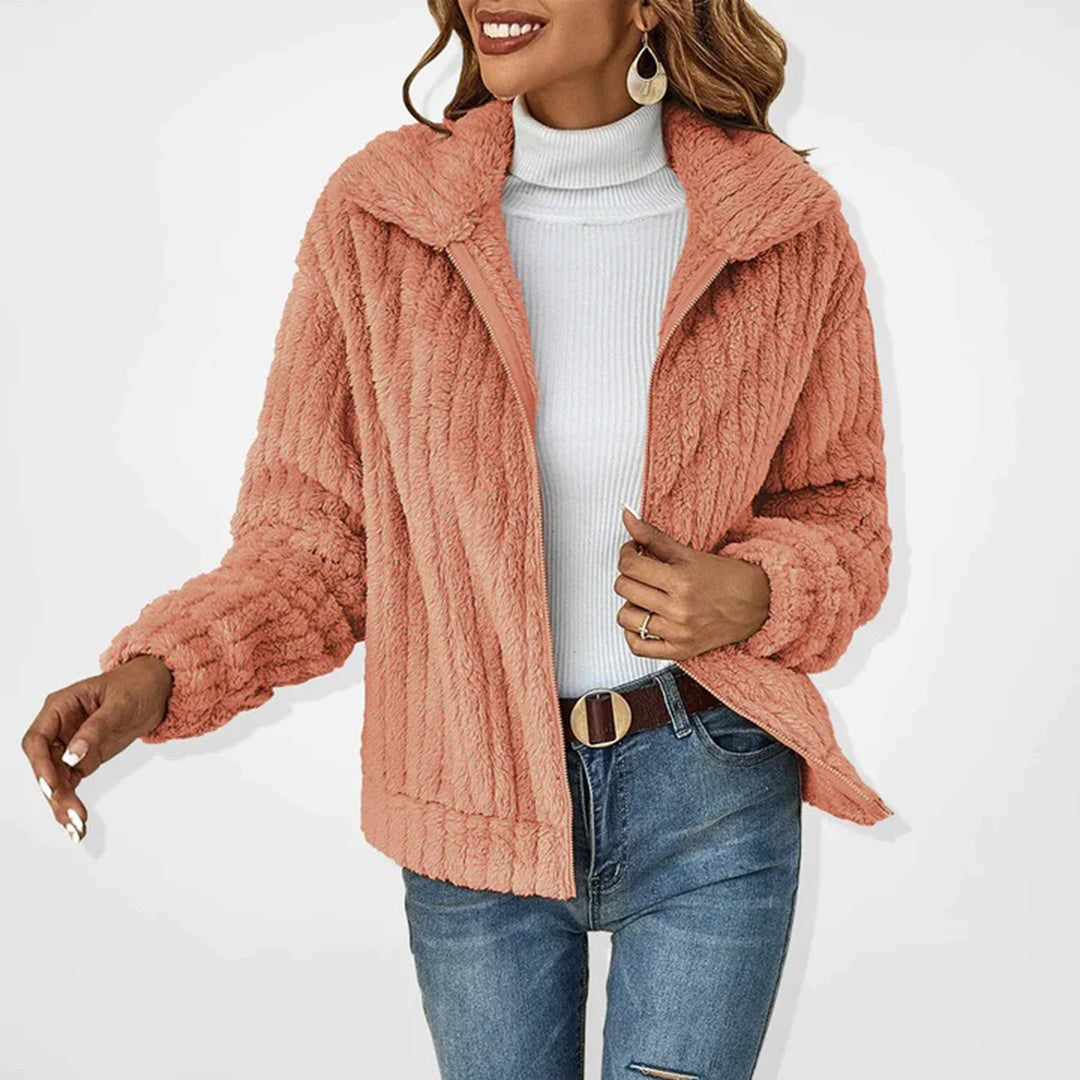 Damen-Teddyjacke aus Plüschfleece mit Reißverschluss, Umlegekragen und Eingrifftaschen in Rosa