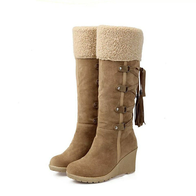 Damen-Winterstiefel mit Keilabsatz, Kunstfellfutter und Teddy-Krempe in Braun