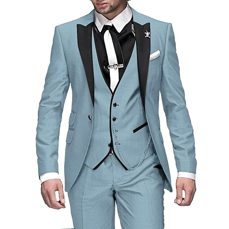 Dreiteiliger Herrenanzug mit Sakko, Weste und Hose mit schwarzem Kontrastrevers in Himmelblau
