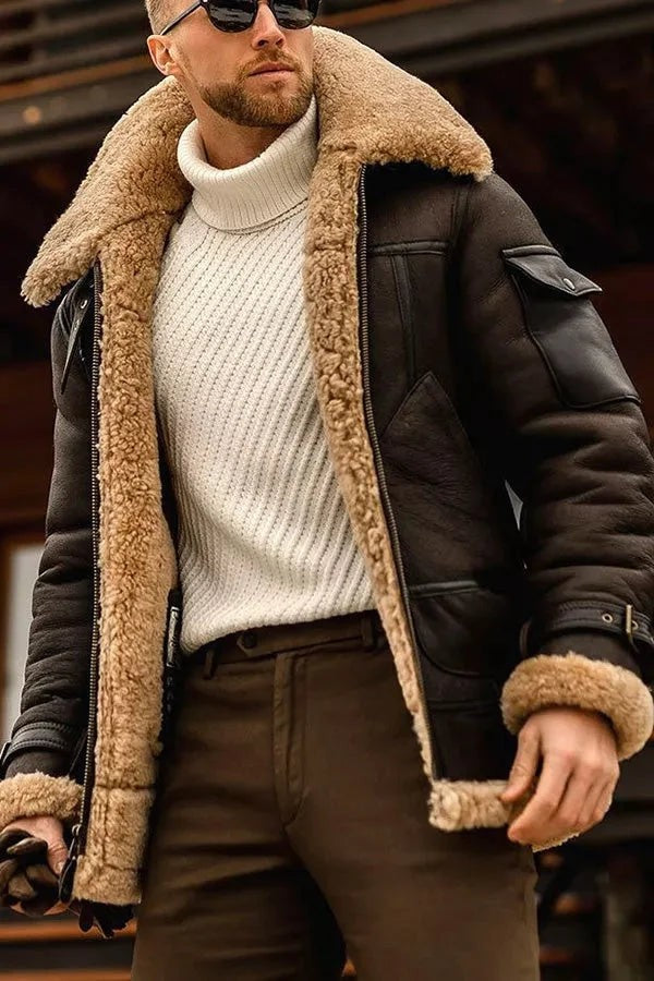 Herren-Fliegerjacke in Lederoptik mit Sherpafutter, breitem Kragen und Reißverschluss in Braun