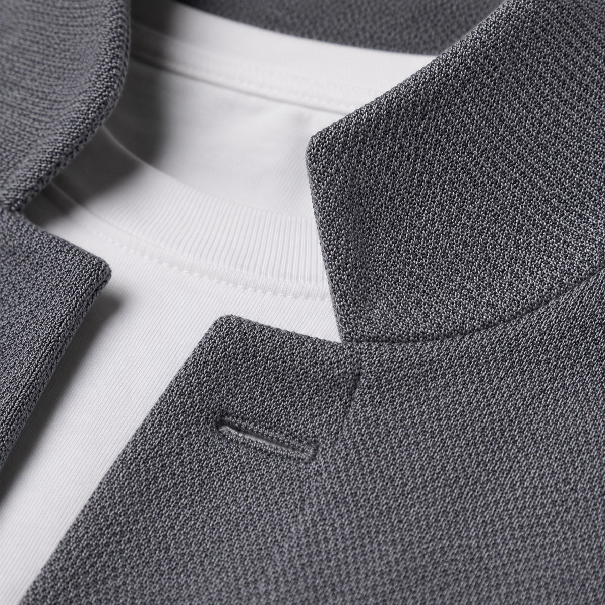 Herren-Strukturstrickjacke mit Stehkragen, Knopfleiste und aufgesetzten Taschen, Ansicht 5