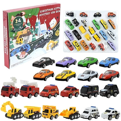 Adventskalender mit Spielzeugautos und Spielmatte auf einem Holztisch