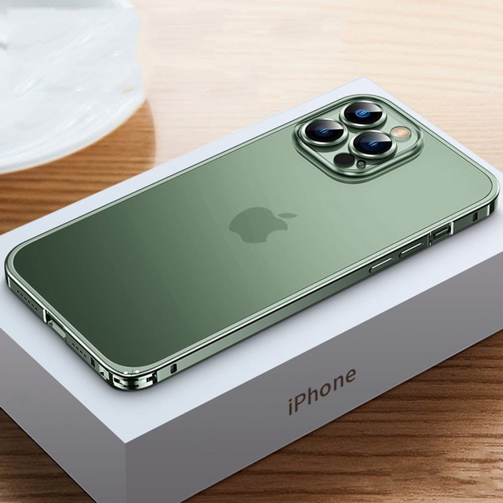 Bumper-Hülle aus Aluminium für iPhone mit CNC-gefrästem Rahmen und erhöhtem Kameraschutz in Grün