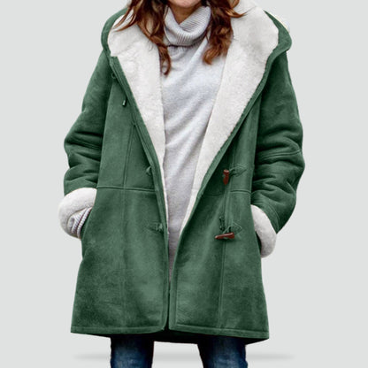 Damen-Dufflecoat in Wildlederoptik mit Teddyfutter, Kapuze und Knebelverschluss in Grün