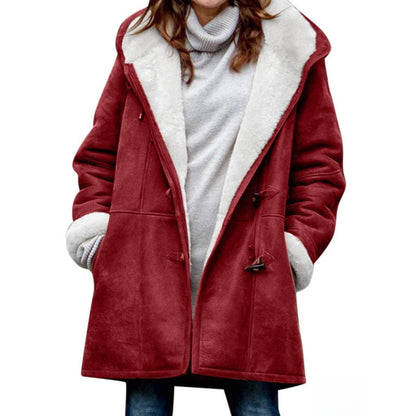 Damen-Dufflecoat in Wildlederoptik mit Teddyfutter, Kapuze und Knebelverschluss in Rot