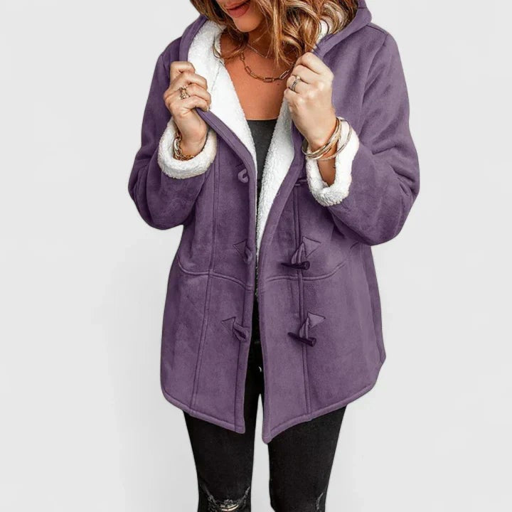 Damen-Dufflejacke in Wildlederoptik mit Fleecefutter, Kapuze und Knebelverschluss in Lila