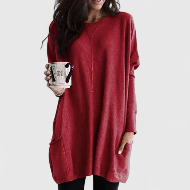 Damen-Longpullover in Tunikaform mit Rundhals und aufgesetzten Taschen in Rot