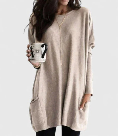 Damen-Longpullover in Tunikaform mit Rundhals und aufgesetzten Taschen in Beige