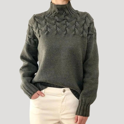 Damen-Rollkragenpullover mit Zopfmuster an der Passe und lockerer Passform in Grau