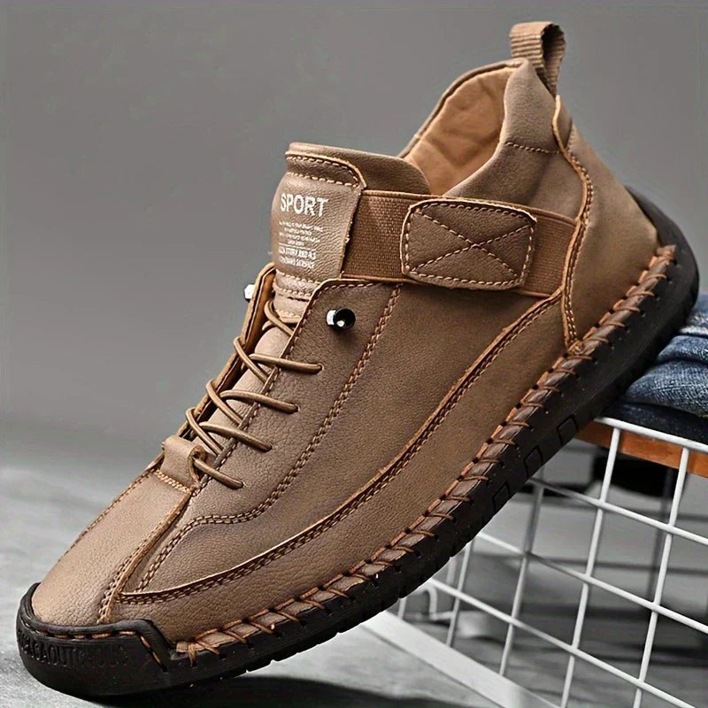 Damen-Sneaker mit Klettriemen, Schnürung und gedämpfter Sohle in weiter Passform für jeden Tag, Ansicht 12