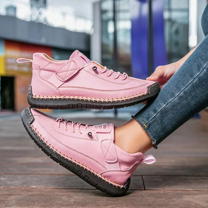Damen-Sneaker mit Klettriemen, Schnürung und gedämpfter Sohle in weiter Passform für jeden Tag in Rosa
