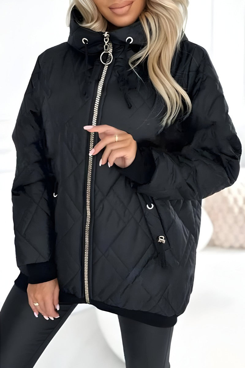 Damen-Steppjacke mit Kapuze, Rautensteppung und Stehkragen in Hüftlänge in Schwarz