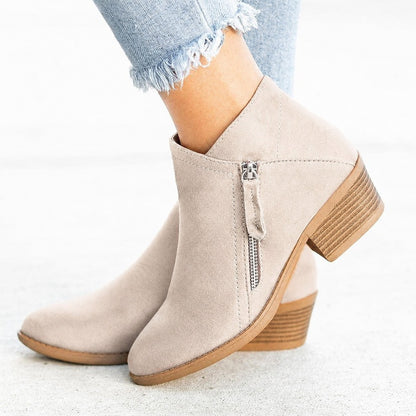 Damen-Stiefeletten in Veloursoptik mit seitlichem Reißverschluss und Blockabsatz in Beige