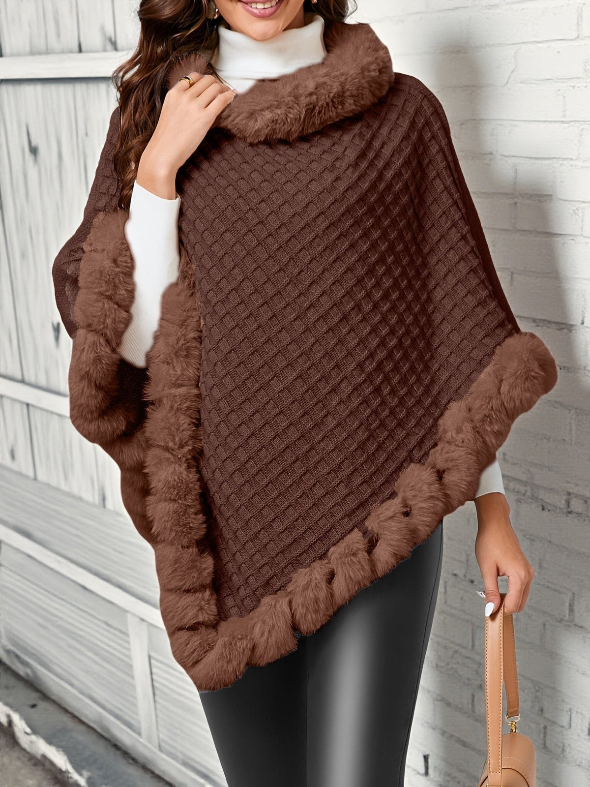 Damen-Strickponcho mit flauschigem Besatz und hohem Kragen für Herbst und Winter, Ansicht 6