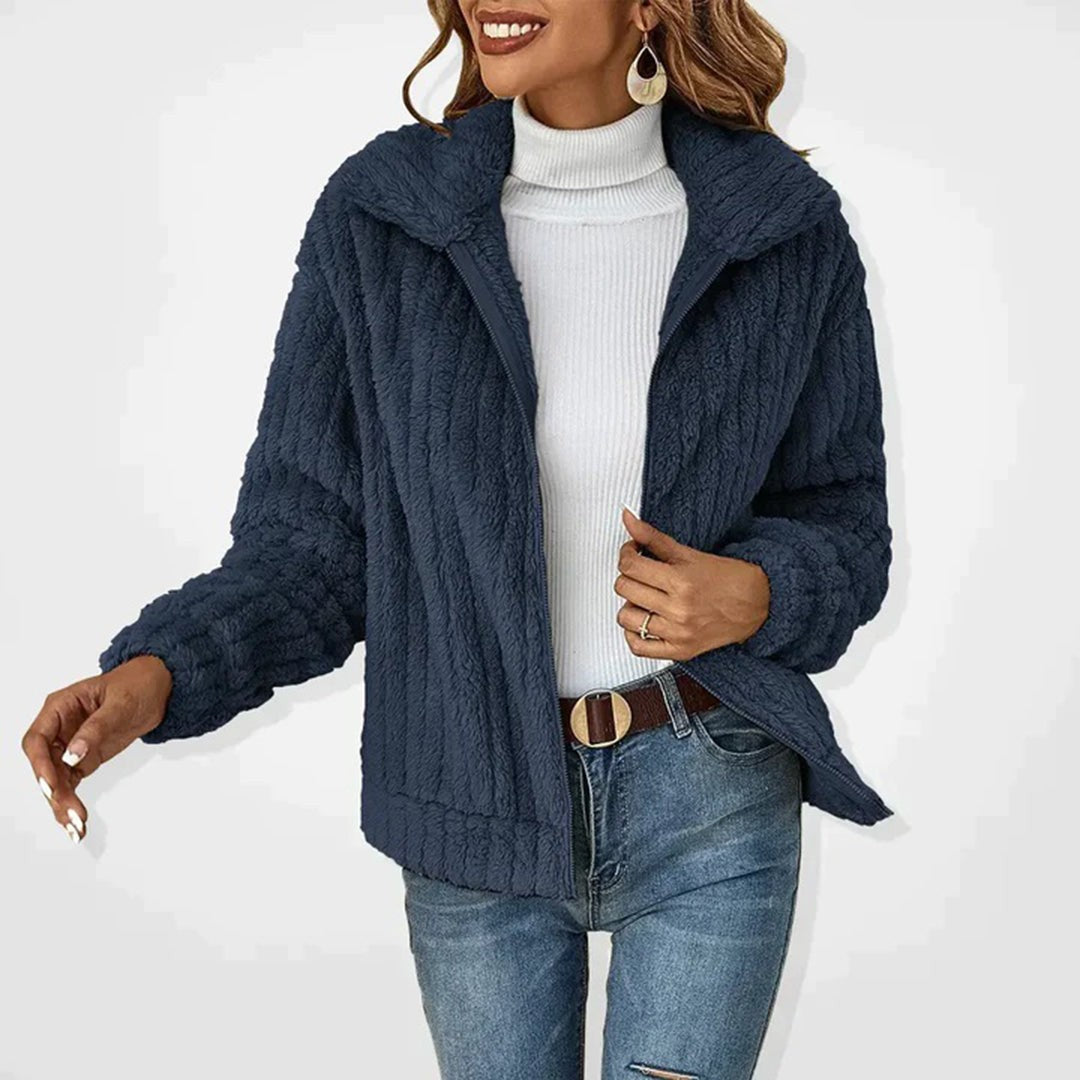 Damen-Teddyjacke aus Plüschfleece mit Reißverschluss, Umlegekragen und Eingrifftaschen in Blau