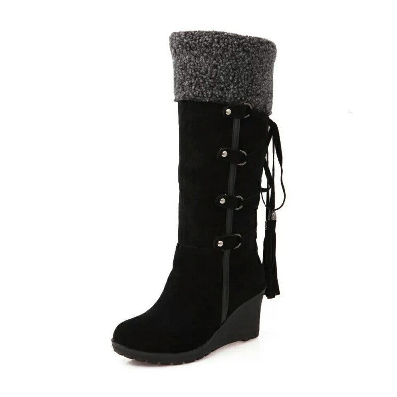 Damen-Winterstiefel mit Keilabsatz, Kunstfellfutter und Teddy-Krempe in Schwarz