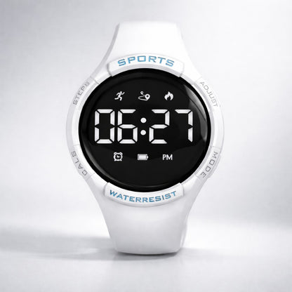 Digitale Sportuhr für Kinder mit Schrittzähler, Vibrationswecker, IP68 und USB-C-Ladung in Weiß