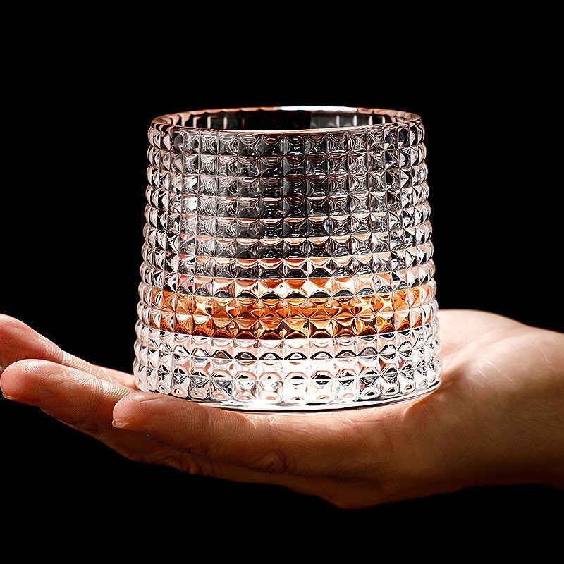 Drehbares Whiskyglas aus bleifreiem Kristallglas mit gerundetem Boden für Whisky und Bourbon, Ansicht 5
