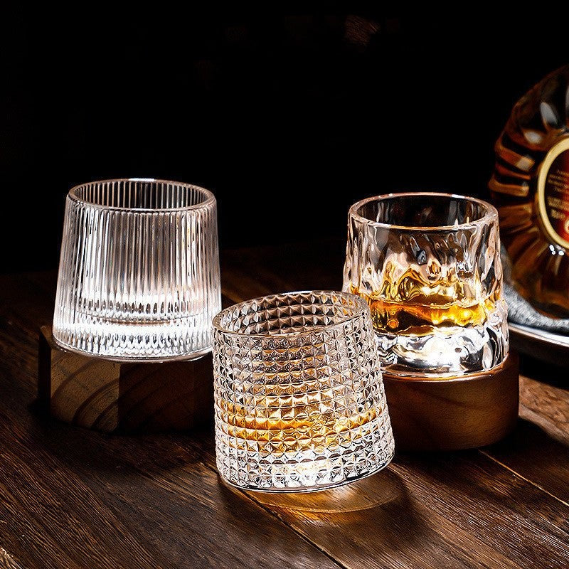 Drehbares Whiskyglas aus bleifreiem Kristallglas mit gerundetem Boden für Whisky und Bourbon, Ansicht 9