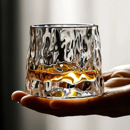 Drehbares Whiskyglas aus bleifreiem Kristallglas mit gerundetem Boden für Whisky und Bourbon, Ansicht 2