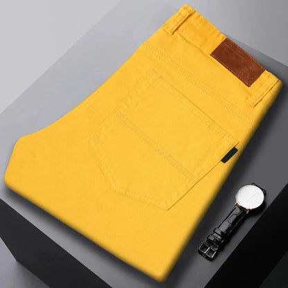 Farbige Herren-Jeans aus Stretch-Denim im Slim Fit mit klassischem Five-Pocket-Design in Gelb