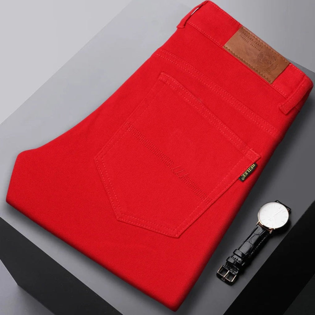 Farbige Herren-Jeans aus Stretch-Denim im Slim Fit mit klassischem Five-Pocket-Design in Rot