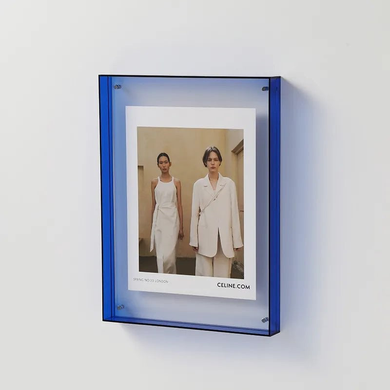 Farbiger Bilderrahmen aus Acryl zum Aufhängen oder Hinstellen für Fotos und Kunstdrucke in Blau