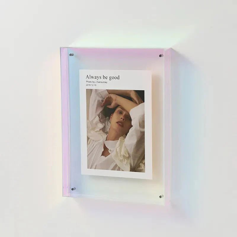 Farbiger Bilderrahmen aus Acryl zum Aufhängen oder Hinstellen für Fotos und Kunstdrucke in Regenbogen