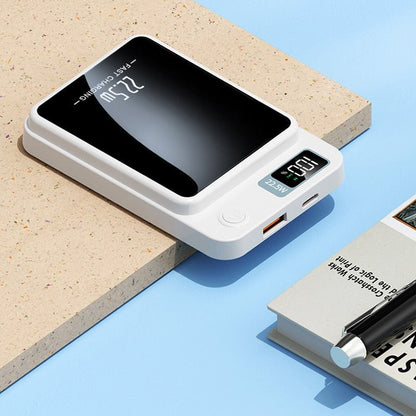 Flache Powerbank mit 20.000 mAh, Digitalanzeige und magnetischer Rückseite für unterwegs, Ansicht 6