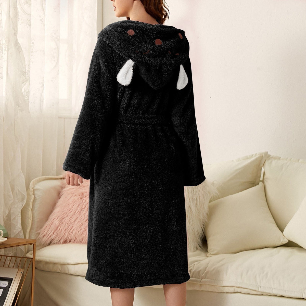Flauschiger Damen-Bademantel aus Flanell mit Kapuze mit Tiermotiv, Gürtel und Taschen in Schwarz, Hase