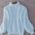Flauschiger Damen-Rollkragenpullover mit Angoraanteil und weiten Ballonärmeln