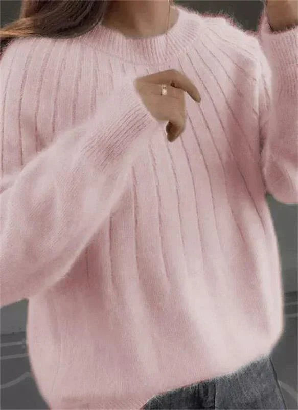 Flauschiger Damen-Strickpullover mit Rippstruktur und Rundhals für Herbst und Winter in Hellrosa