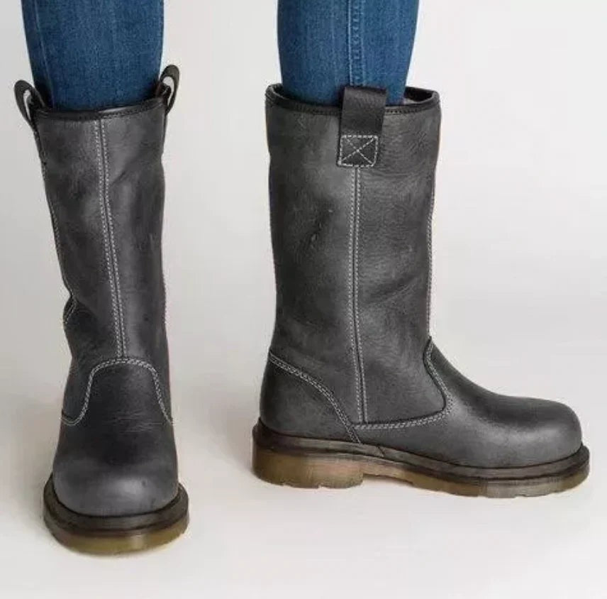 Gefütterte Damen-Stiefel aus Leder mit halbhohem Schaft, Anziehlaschen und Profilsohle in Grau