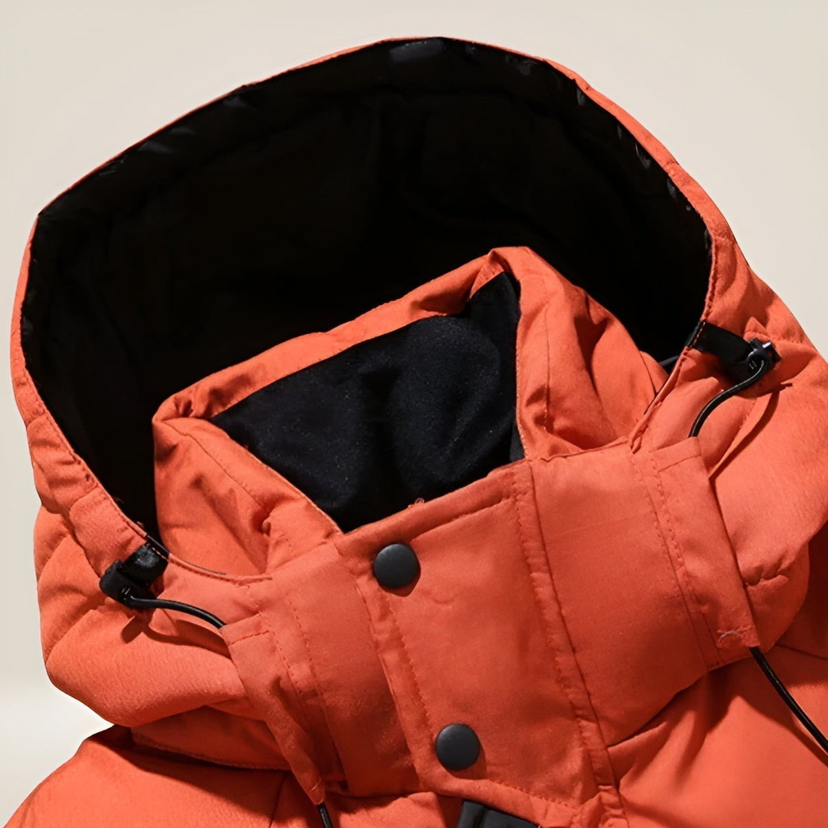 Gefütterte Herren-Winterjacke mit Kapuze und vielen Reißverschlusstaschen, Ansicht 11