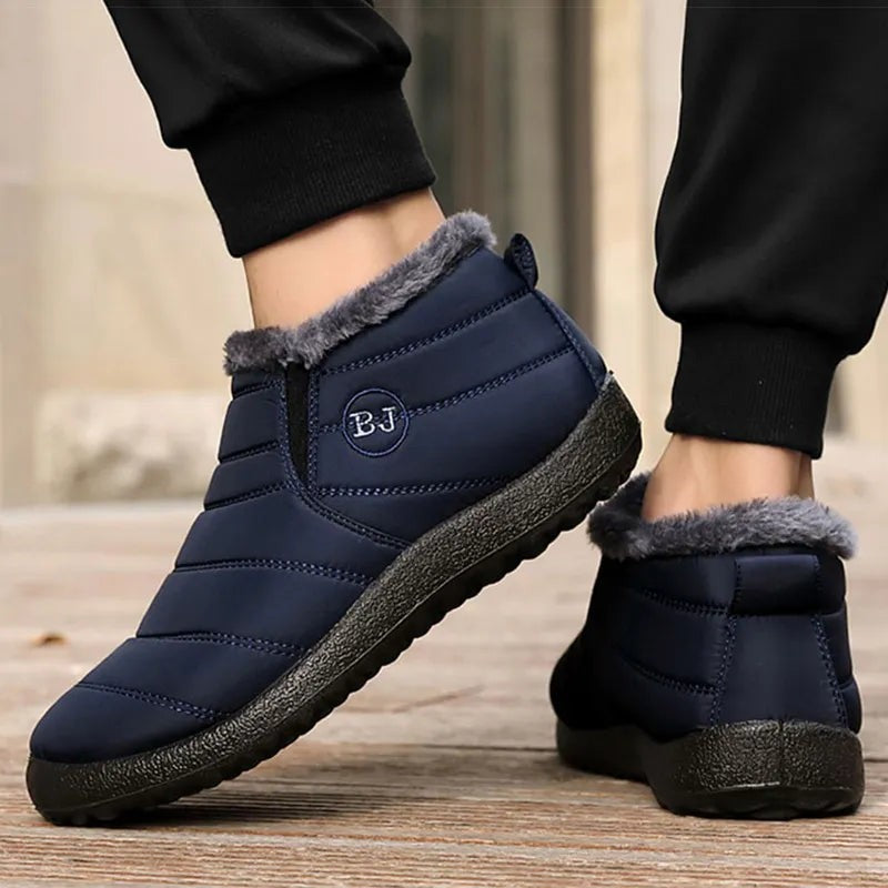 Gefütterte Winter-Slipper für Herren mit Fellkragen, wasserabweisendem Obermaterial und rutschfester Sohle, Ansicht 6