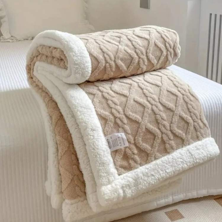 Gewichtsdecke aus Sherpa-Fleece mit Glasperlenfüllung und Zopfmuster für Sofa und Bett in Beige