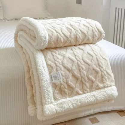 Gewichtsdecke aus Sherpa-Fleece mit Glasperlenfüllung und Zopfmuster für Sofa und Bett in Creme