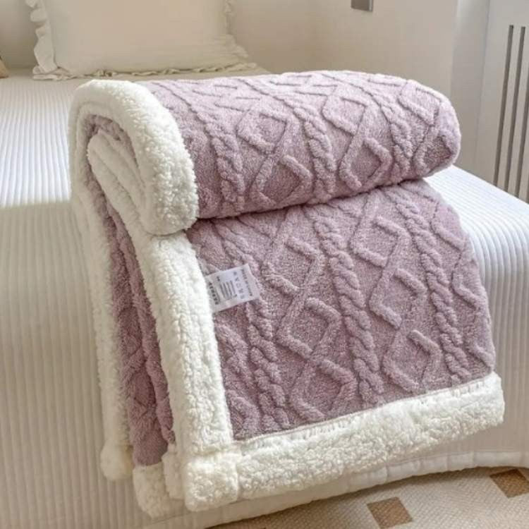 Gewichtsdecke aus Sherpa-Fleece mit Glasperlenfüllung und Zopfmuster für Sofa und Bett in Lila