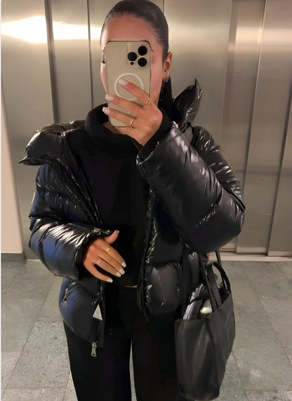 Glänzende Damen-Pufferjacke mit Kapuze, Reißverschluss und Eingrifftaschen für den Winter, Ansicht 4