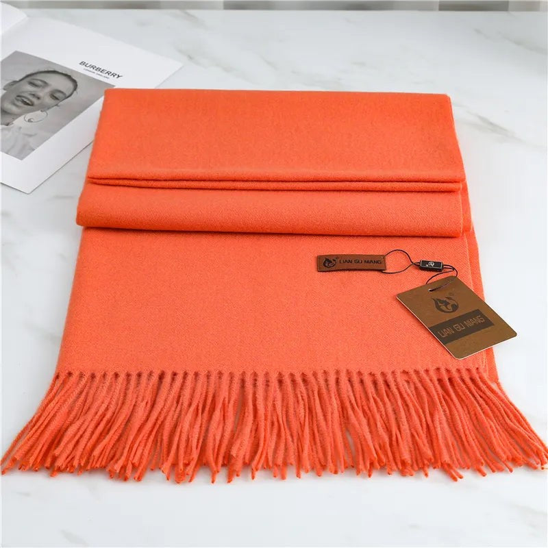 Großer weicher Damen-Schal mit Fransen für Herbst und Winter in Orange