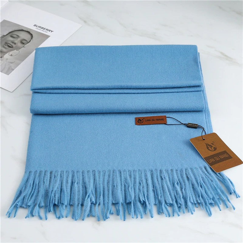 Großer weicher Damen-Schal mit Fransen für Herbst und Winter in Blau