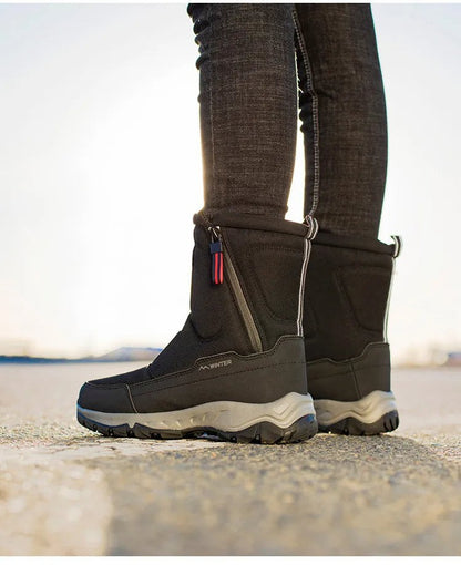 Halbhohe Winterstiefel mit Plüschfutter, seitlichem Reißverschluss und rutschfester Profilsohle, Ansicht 13