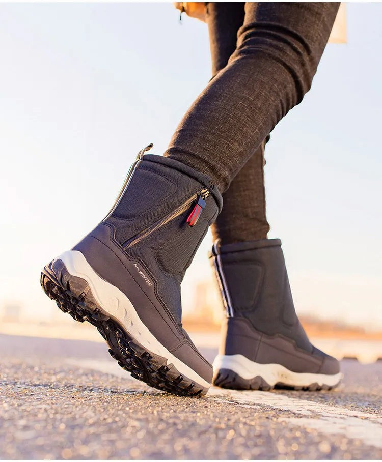 Halbhohe Winterstiefel mit Plüschfutter, seitlichem Reißverschluss und rutschfester Profilsohle, Ansicht 14