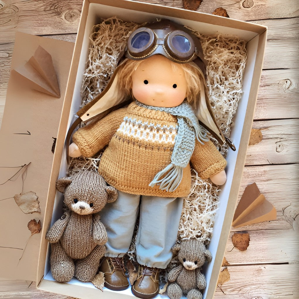 Handgemachte Stoffpuppe im Waldorf-Stil aus Baumwolle mit Wollfüllung, Ansicht 22