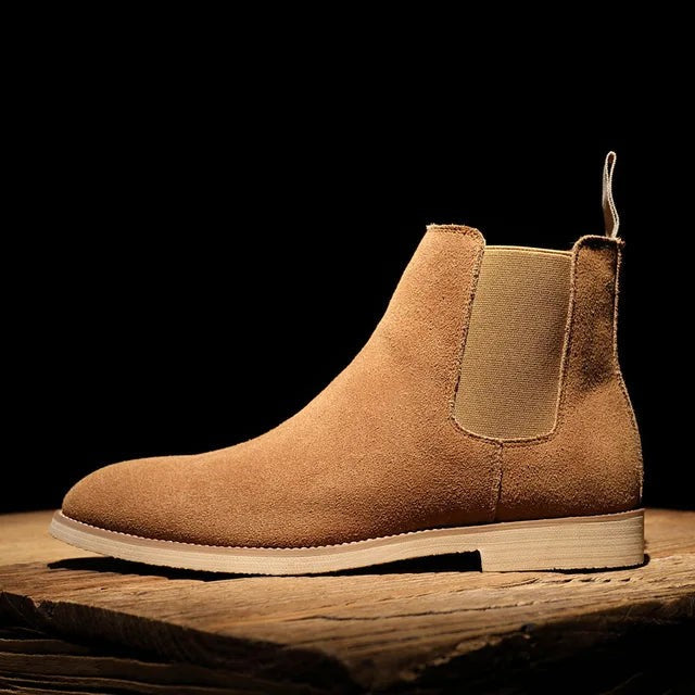 Herren-Chelsea-Boots aus Veloursleder mit elastischen Einsätzen, Anziehlasche und gepolsterter Innensohle in Braun