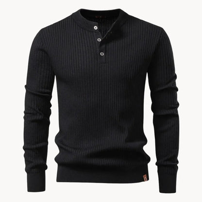 Herren-Henley-Pullover aus Rippstrick mit Rundhals und Knopfleiste in körpernaher Passform in Schwarz