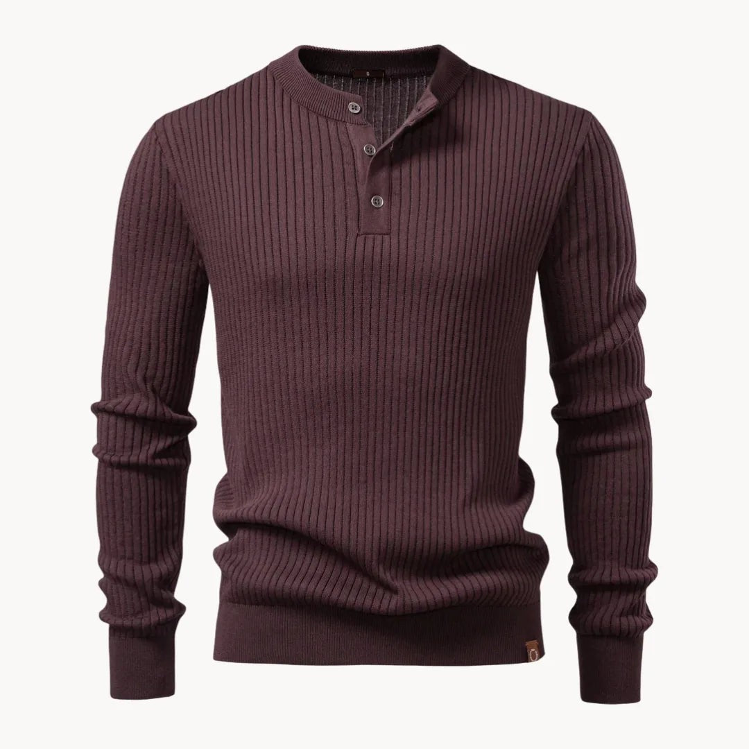 Herren-Henley-Pullover aus Rippstrick mit Rundhals und Knopfleiste in körpernaher Passform in Kastanienbraun