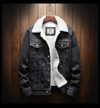 Herren-Jeansjacke mit Teddyfutter, Teddykragen und Brusttaschen im Trucker-Stil in Schwarz