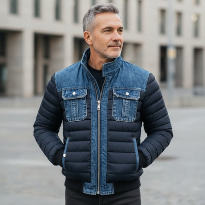 Herren-Steppjacke mit Jeans-Passe, Brusttaschen aus Denim und Stehkragen, Ansicht 4